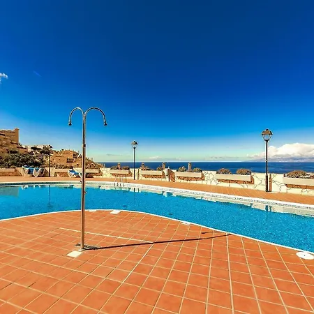 Spacious 2 Bedroom Tenerife South Apartman