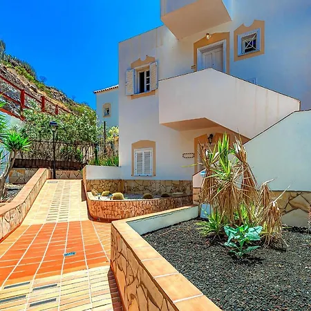 Apartman Spacious 2 Bedroom Tenerife South Costa Adeje (Tenerife)