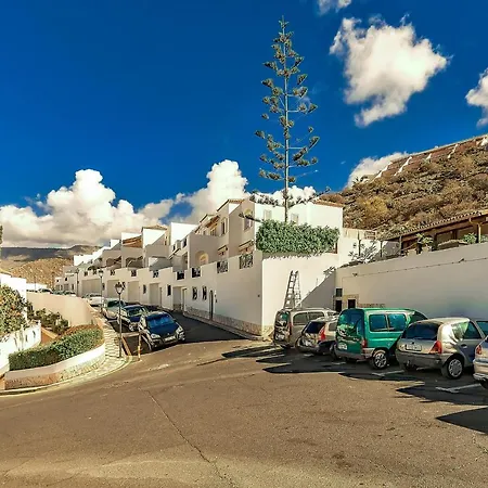 Spacious 2 Bedroom Tenerife South Apartman Costa Adeje (Tenerife)